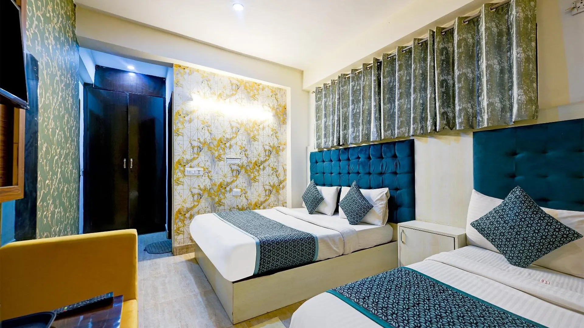 Hotel Park Suites - Near Igi Airport Terminal 3 New Delhi 3*,