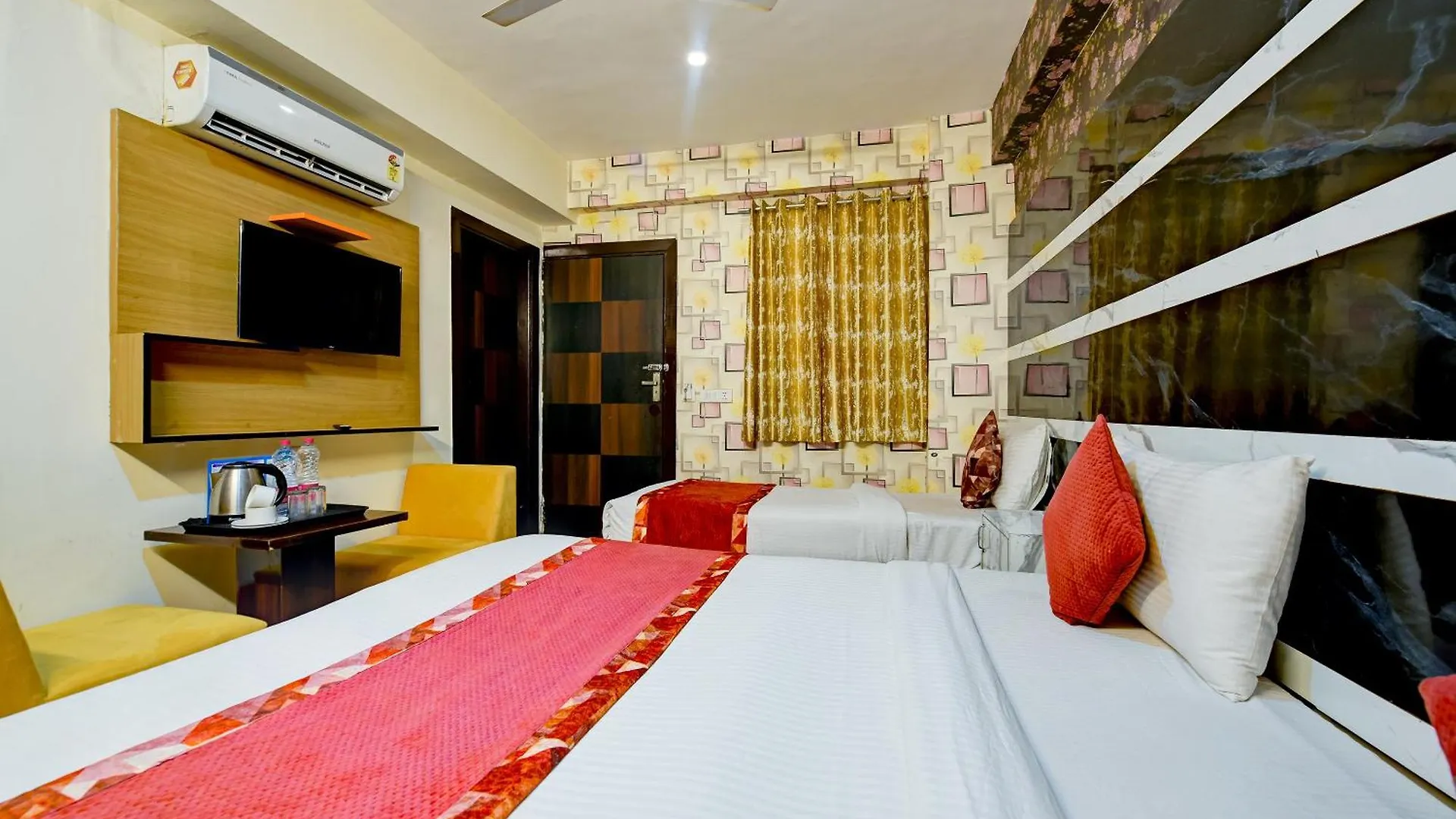 Hotel Park Suites - Near Igi Airport Terminal 3 New Delhi 3*,  India