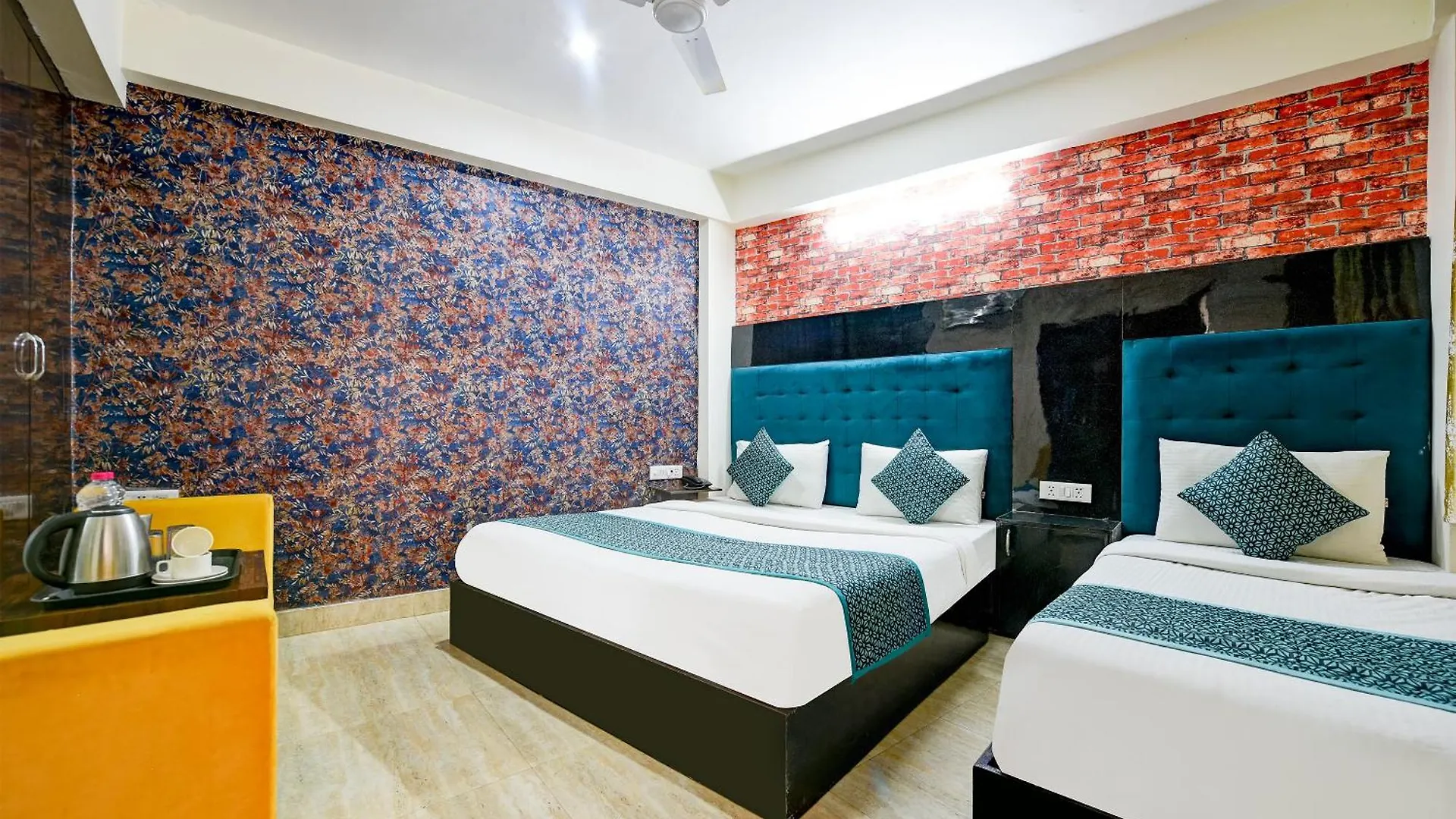 Hotel Park Suites - Near Igi Airport Terminal 3 New Delhi Bed & Breakfast